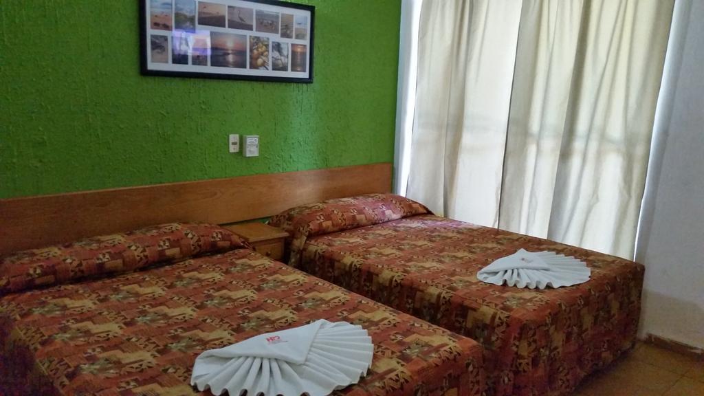 Hotel Delfin Playa Azul Lázaro Cárdenas Esterno foto