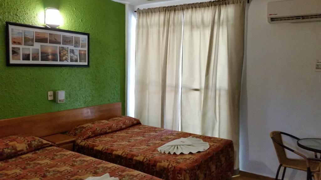 Hotel Delfin Playa Azul Lázaro Cárdenas Esterno foto