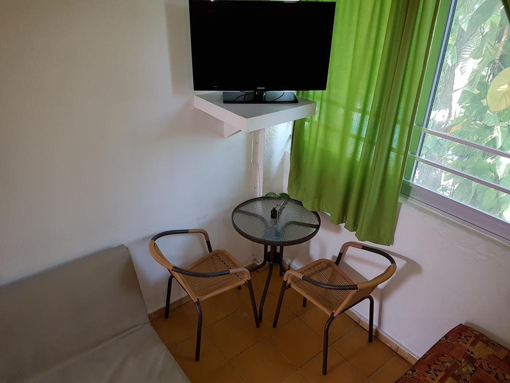 Hotel Delfin Playa Azul Lázaro Cárdenas Esterno foto