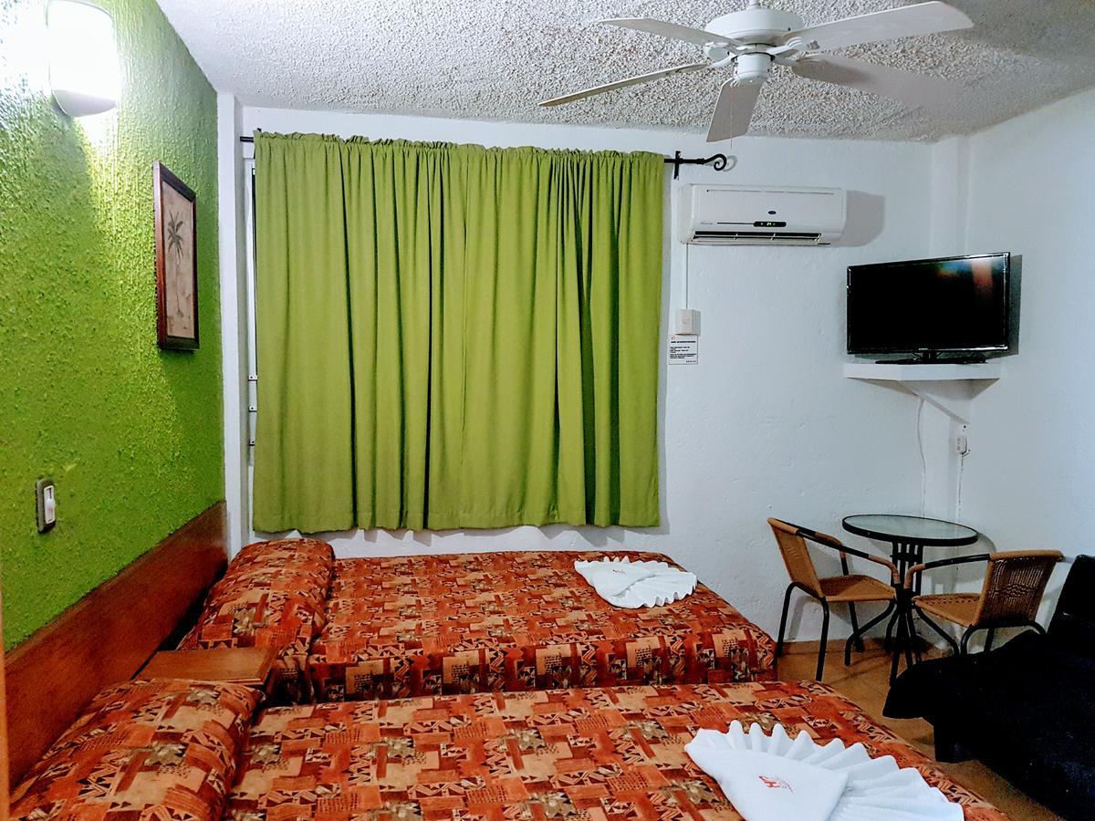 Hotel Delfin Playa Azul Lázaro Cárdenas Esterno foto