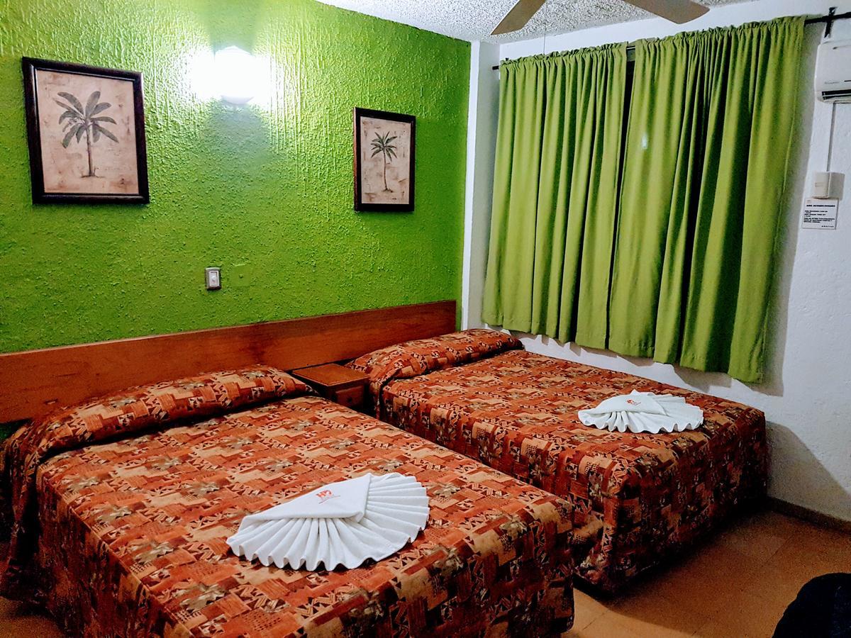 Hotel Delfin Playa Azul Lázaro Cárdenas Esterno foto