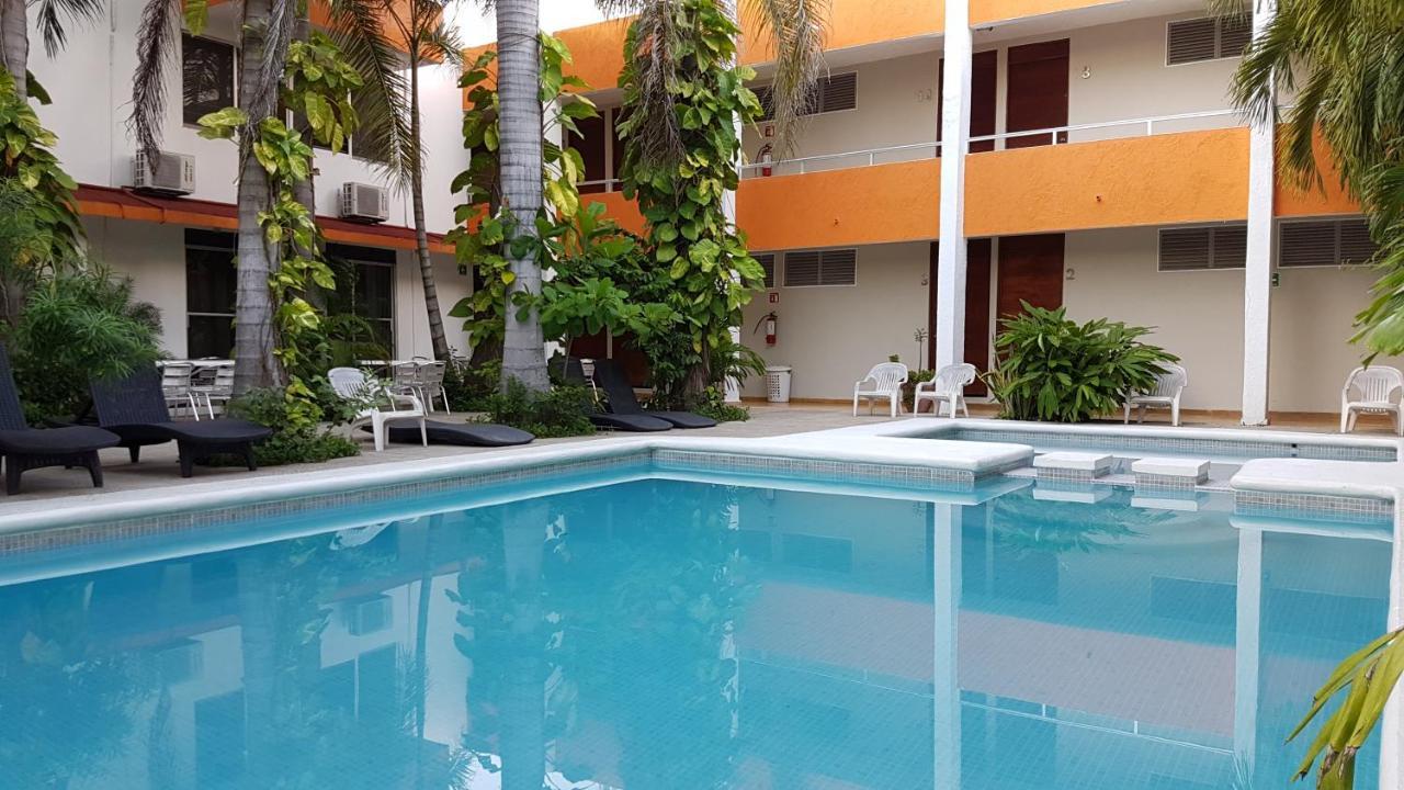 Hotel Delfin Playa Azul Lázaro Cárdenas Esterno foto