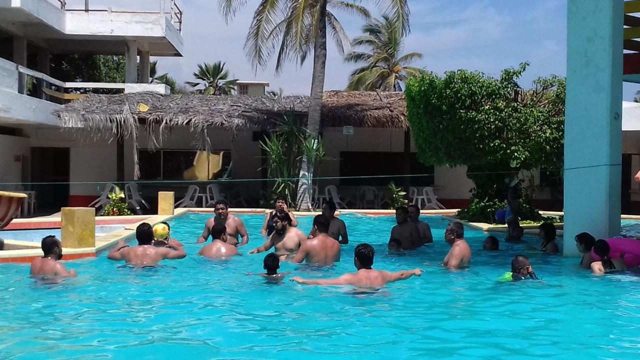 Hotel Delfin Playa Azul Lázaro Cárdenas Esterno foto