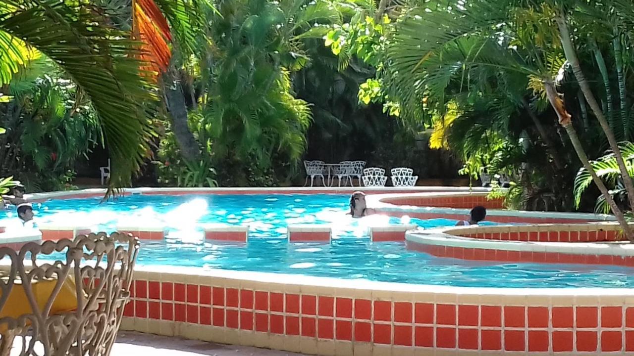 Hotel Delfin Playa Azul Lázaro Cárdenas Esterno foto