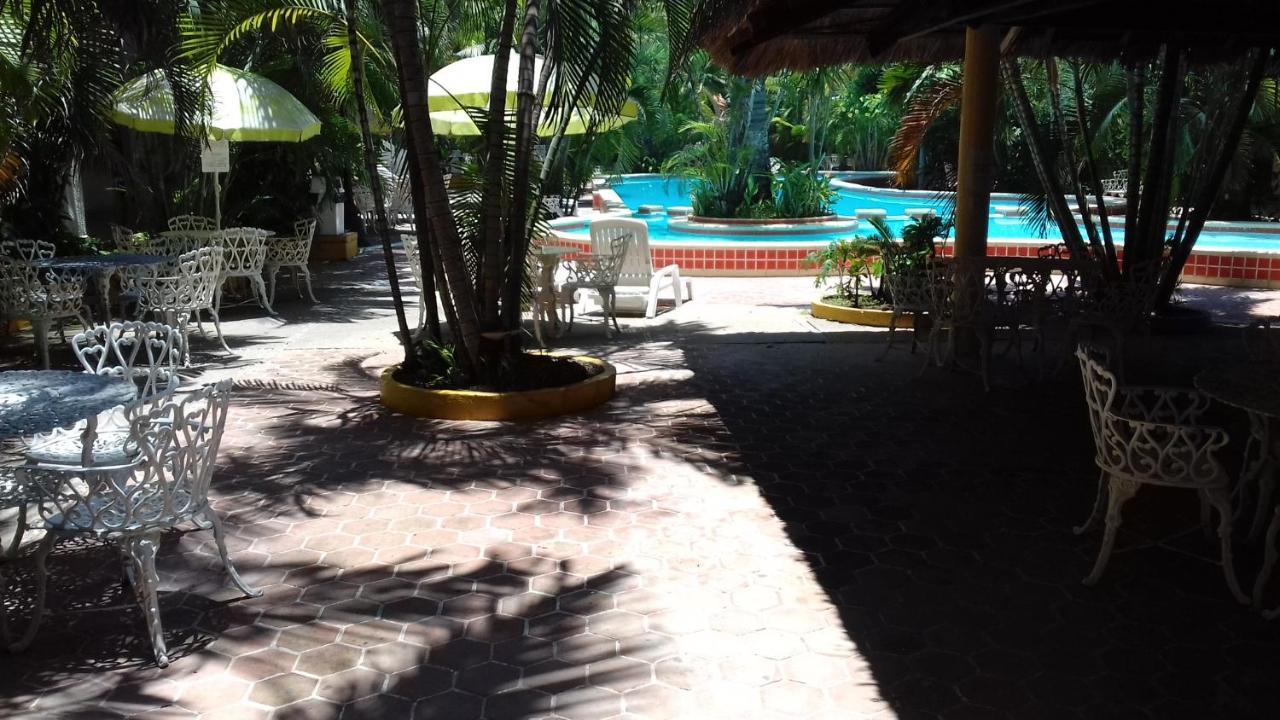 Hotel Delfin Playa Azul Lázaro Cárdenas Esterno foto