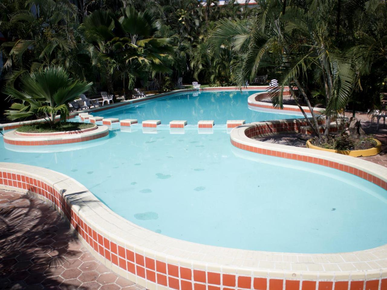 Hotel Delfin Playa Azul Lázaro Cárdenas Esterno foto